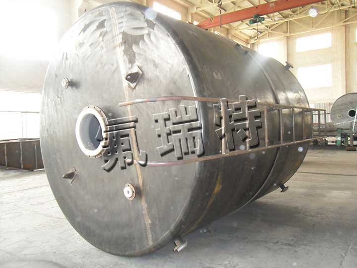 鋼襯塑儲(chǔ)罐、反應(yīng)釜